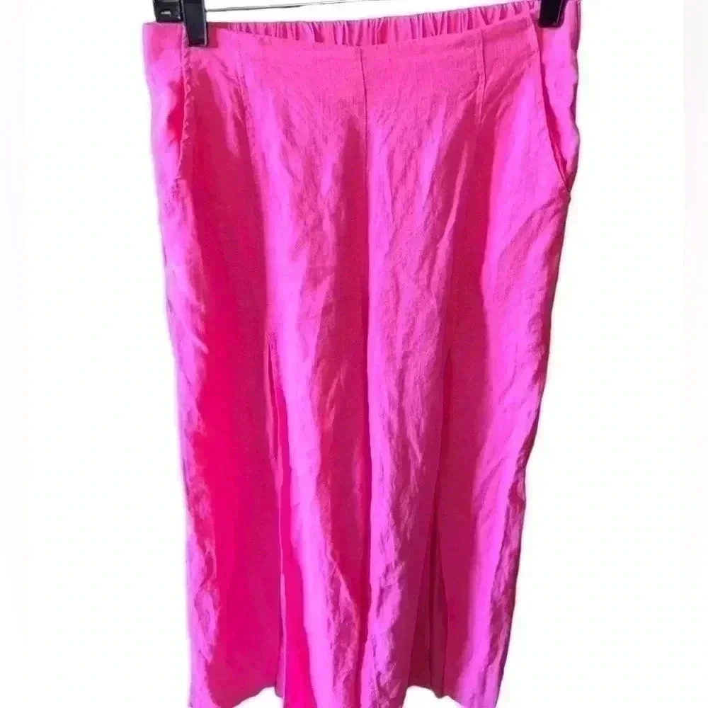 H/G‎ size medium Barbie pink split leg linen palazzo pant. NWOT. Elastic waist